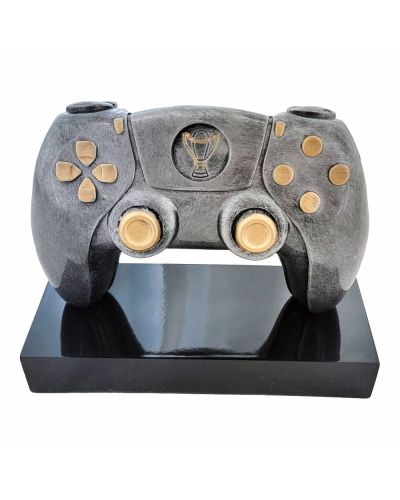 statuetka-39677-geimer-pad.jpg