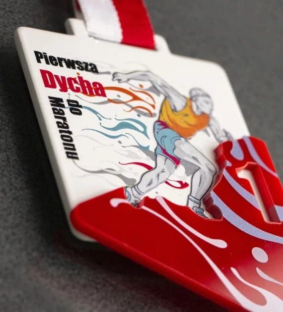 Medal-z-nadrukiem-q-medals-premioum-pierwsza-dycha-do-maratonu-3_11zon.jpg