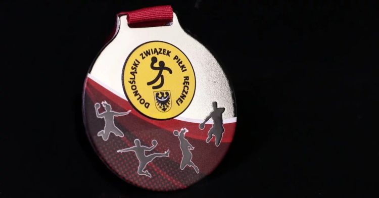 Pilka-reczna-Medal-dla-DZPR_11zon.jpg