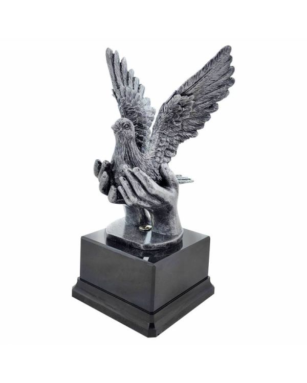statuetka-odlg01b-golab.jpg