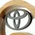 Statuetka-z-logo-Toyoty_2.jpg