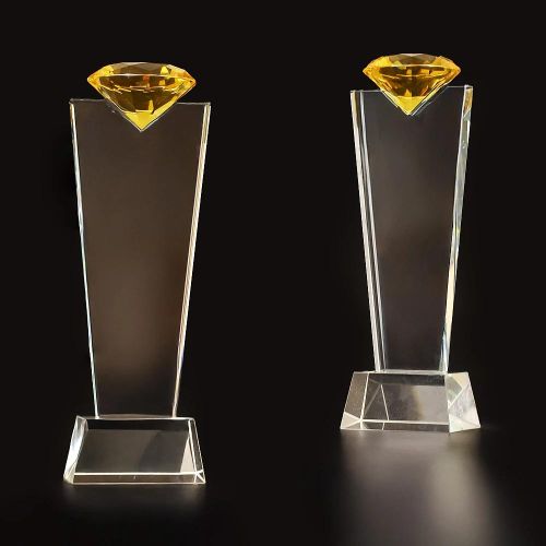 Szklana statuetka z diamentem w etui nagroda biznesowa C083