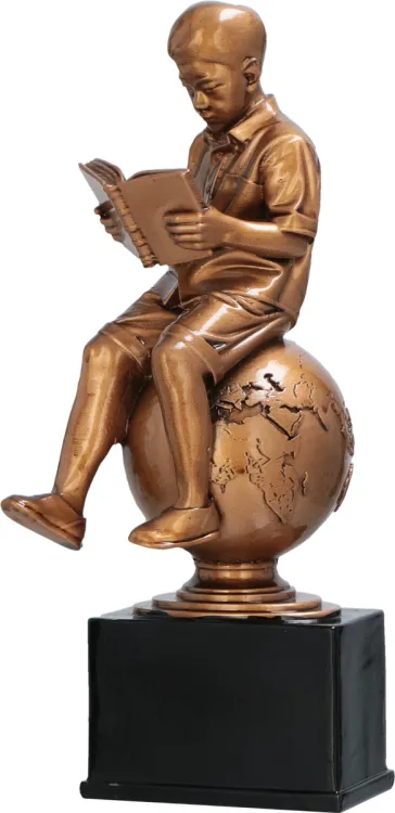Statuetka Odlewana Uczeń Chłopiec Globus 17cm RP8011/B | Szkolnictwo