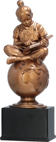 Statuetka Odlewana Uczennica Dziewczynka Globus 17cm RP8012/B