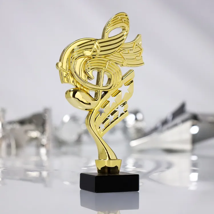 klucz wiolinowy statuetka B661/MUS/BK